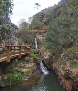 Cascata Fonte Cristalina e passadiços 