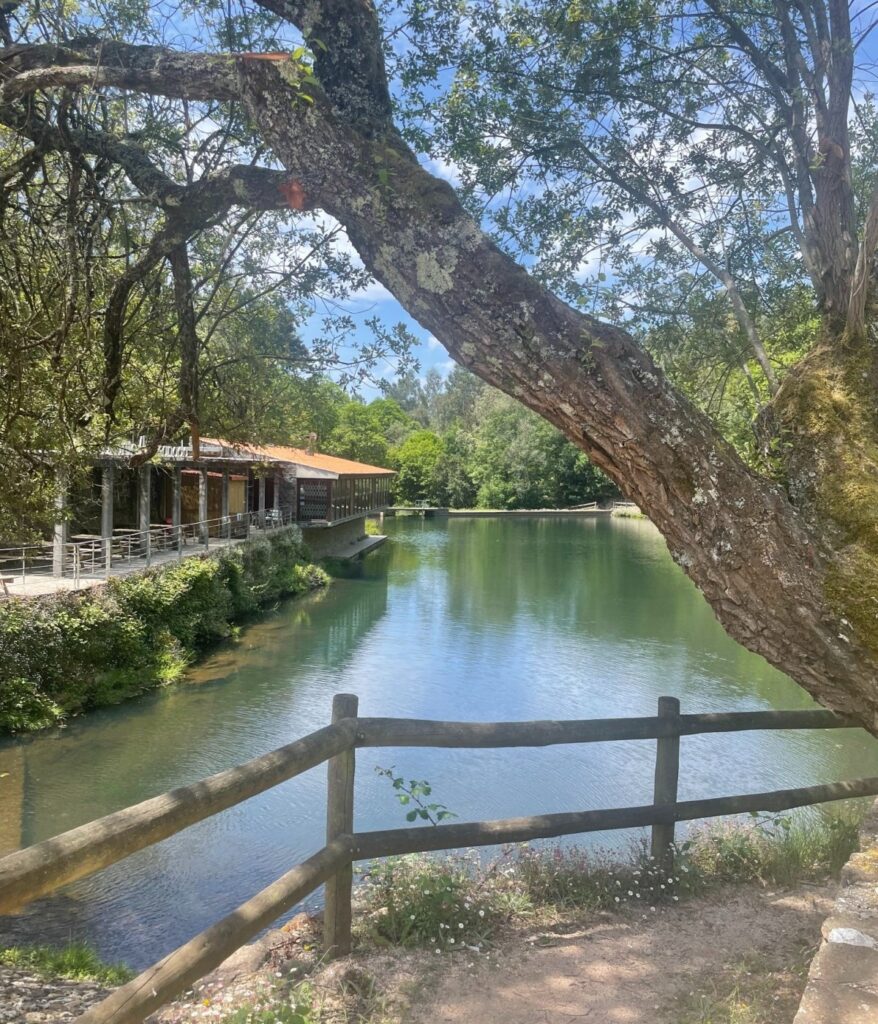 Enquadramento natural da Praia Fluvial da Louçainha